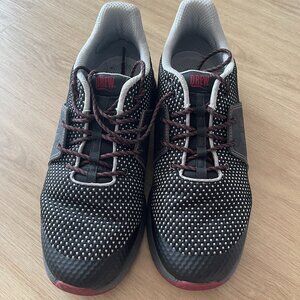 Drew extra wide 6E size 13 black and red sneakers